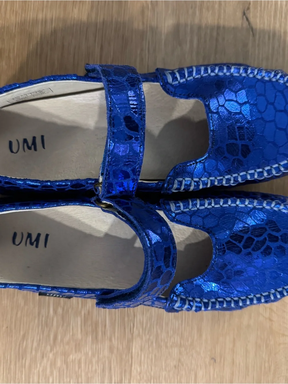 Umi Moraine Shiny Royal Blue Reptile Mary Jane’s